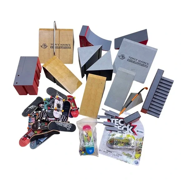 Tech Deck Tony Hawk Skate Park Ramps Stairs Rails Lot Finger Board & Accessories - Picture 1 of 9